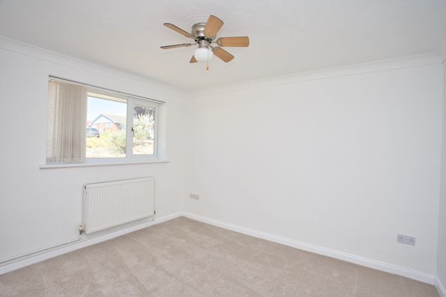 17, Menzies Avenue, Deal photo 4