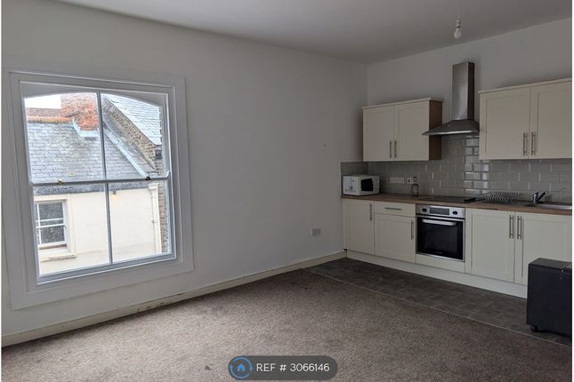 Flat, A High St, King's Lynn photo 2