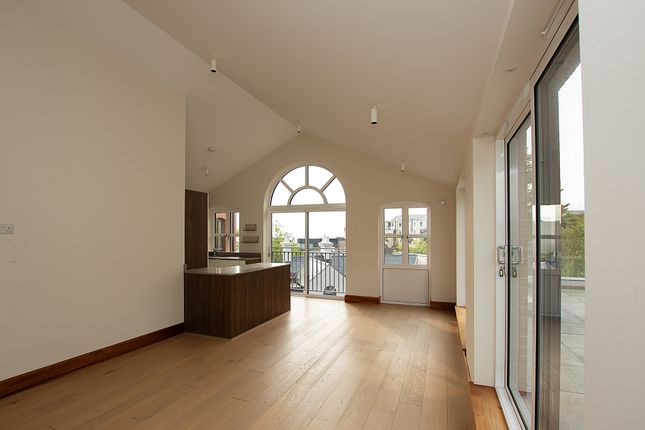 Apartment 31, ONE St Julian's Avenue, St Peter Port photo 2