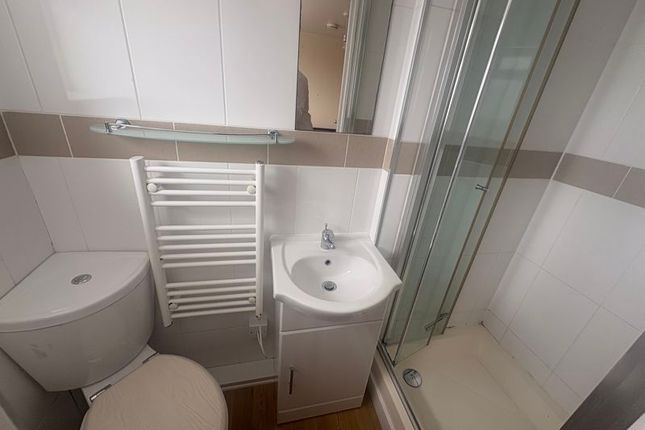 Room 3, 1a, Ivydale Road, Bognor Regis photo 5