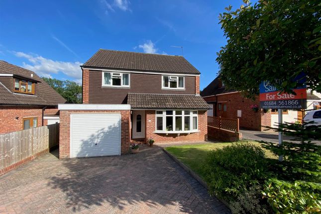 Thumbnail Detached house for sale in Woodlands Close, Malvern