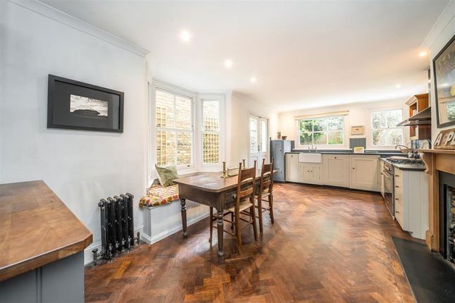 86, Hambalt Road, London photo 4