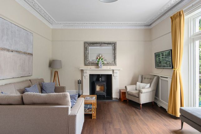 65 Vanbrugh Park, London photo 2