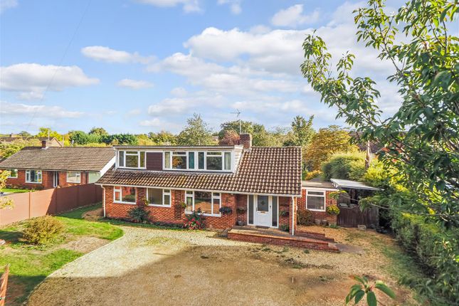 4-bed detached on Walworth Road, Andover, £550,000