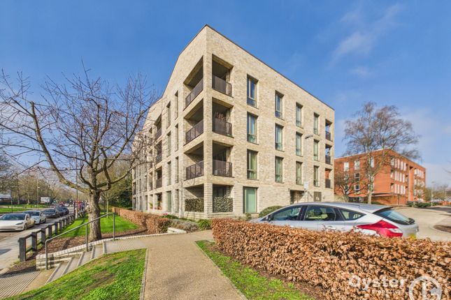 2-bed flat on Flat 2, Aldenham Court, Edgware, £400,000
