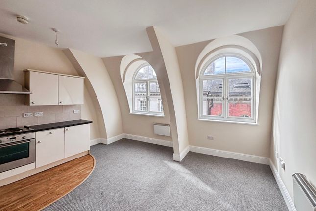 6, 27-28, Silver Street, Hull photo 2