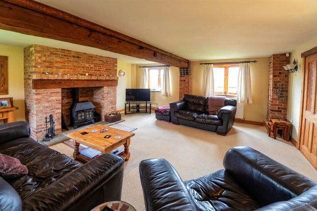 Barn conversion for sale in Foxhall Close, Norwell, Newark NG23