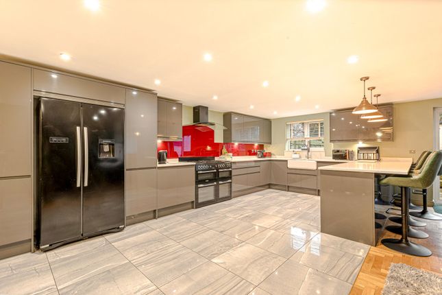 52, Kinross Avenue, Leicester photo 3