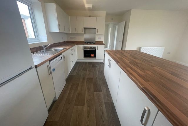 33, Foxglove Way, Doncaster photo 4