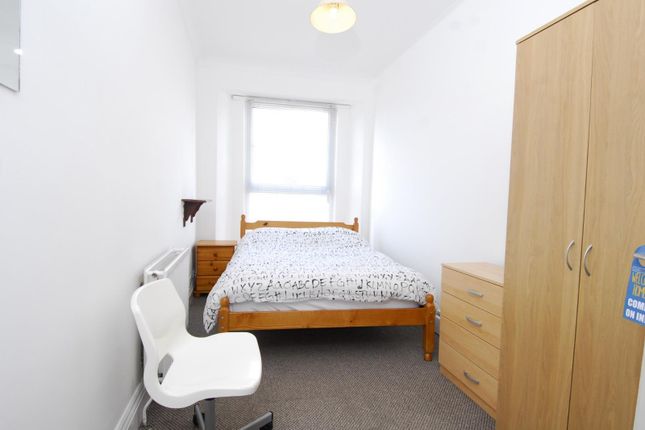 Flat to rent in Prospect Street, Flat 3, Plymouth