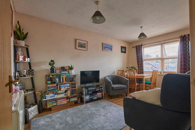Flat 9 Melbourne Court, Melbourne Street, Exeter photo 3