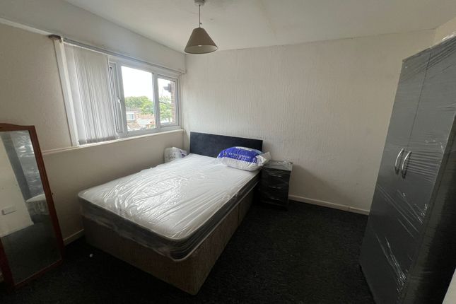 37, Woodlands Way, Birmingham photo 5