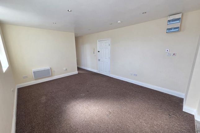 Flat 1,, 496-500 Bromley Road, Bromley photo 2