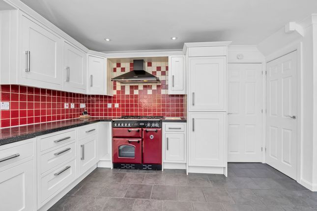 17, Wagtail Drive, Bury St. Edmunds photo 3