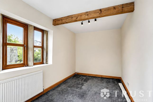 36 Occupation Lane, Dewsbury photo 3