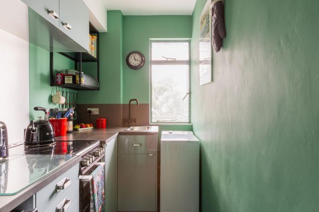 Flat 203, Pullman Court, Kersfield Road photo 4