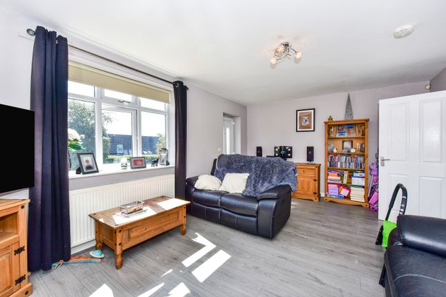 15a, Ingsfield Lane, Rotherham photo 3