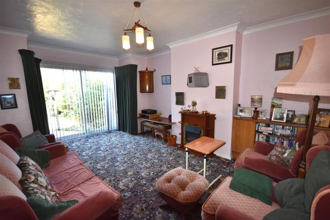 13, Belgrave Drive, Goole photo 3