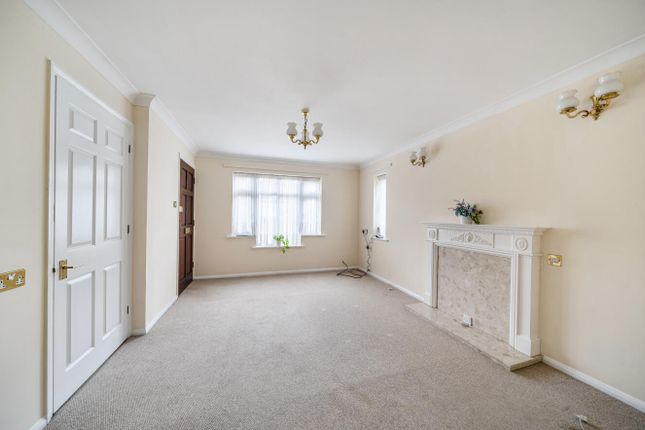 20 Cherchefelle Mews, Green Lane, Stanmore photo 2