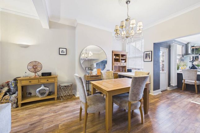 4 Fairfield Road, Warrington photo 4