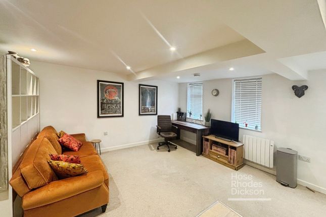 Apartment 3, Greenmount, 8, Green Street, Isle of Wight photo 3