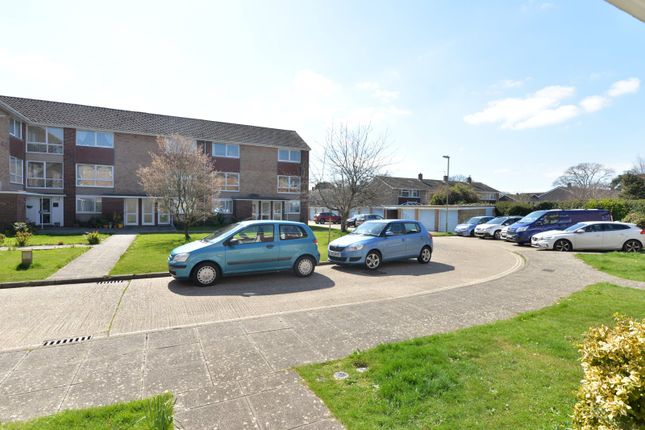 Flat for sale in Forest Court, New Milton, Hampshire
