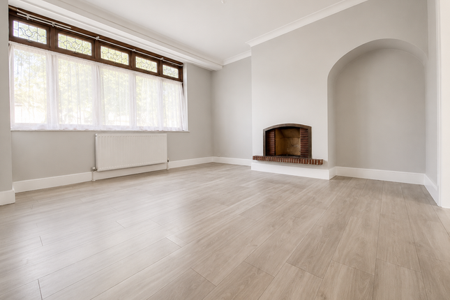 60, Orpington photo 4