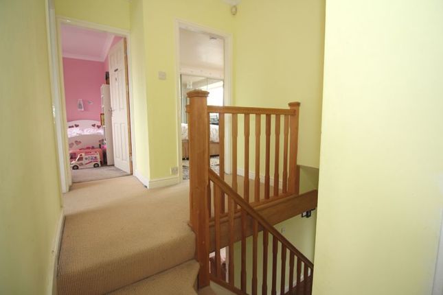 The Knoll Kingswinford DY6 4 Bedroom Detached House For Sale 