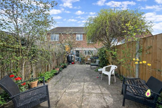 30 Old Yarmouth Road, Sutton, Norfolk photo 2