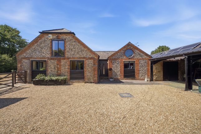 The Barn, The Green, Watlington photo 2