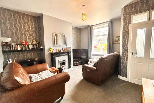 11, Myrtle Road, Elland photo 3