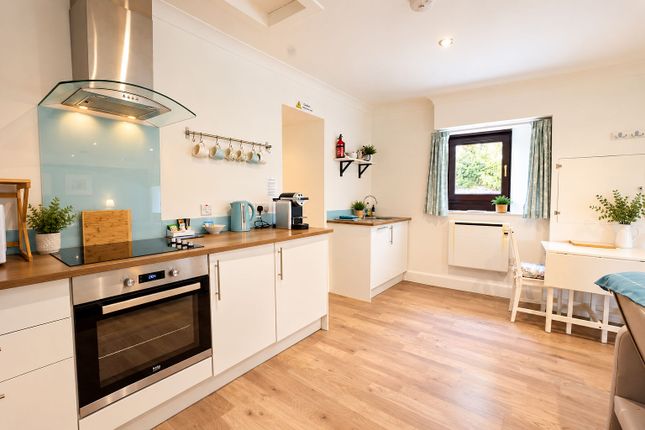 19 Caledonian Place, Dunblane photo 4