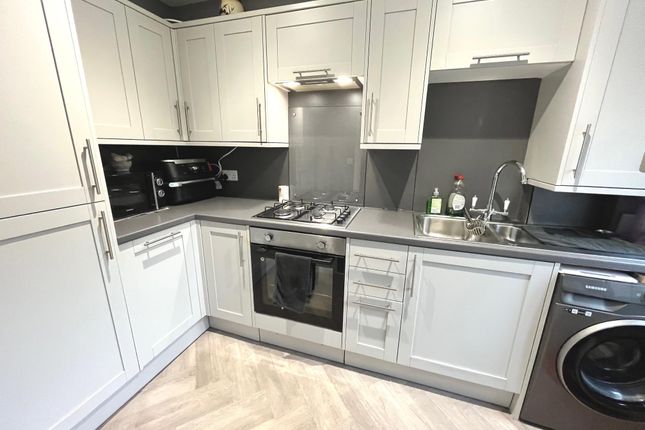 9, Harebell Close, Saltash photo 2