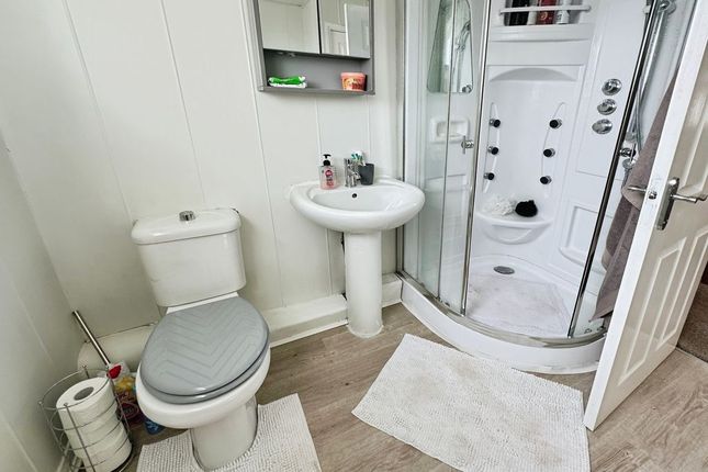 22, Blackdene, Ashington photo 5