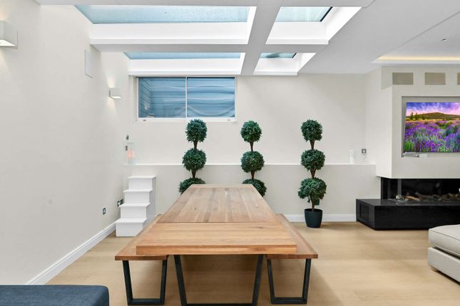 William Mews, London photo 2