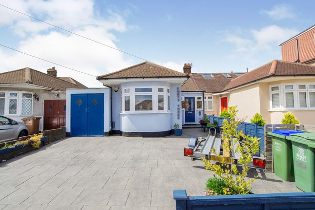 Thumbnail Bungalow for sale in Nurstead Road, Erith, Kent
