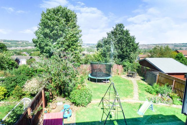 11, Hillside, Gateshead photo 2