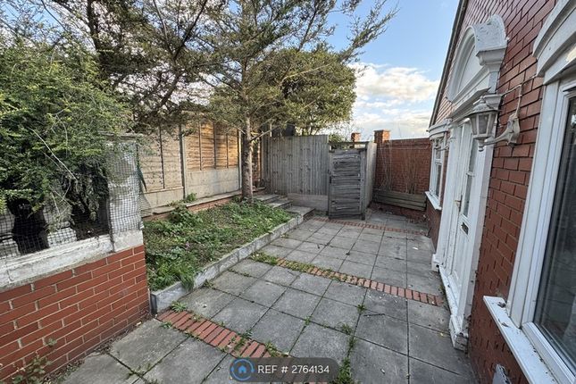 Annexe Whitehouse, Purfleet By Pass, Purfleet photo 2
