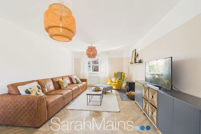 8 West Farm Drive, Newcastle Upon Tyne photo 3