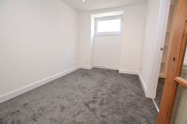 GFL, 136, Causewayside, Edinburgh photo 2