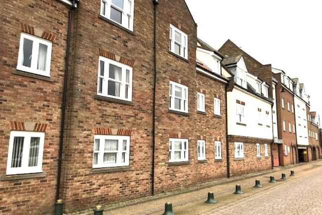Flat for sale in Flat 1, Three Crowns House, South Quay, King's Lynn, Norfolk