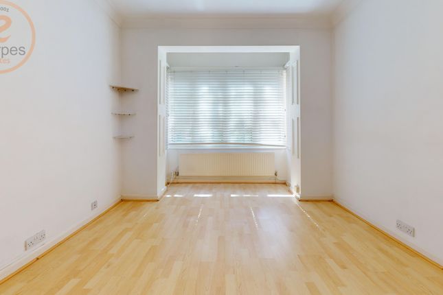 Copy of Copy of Flat 7 Acacia House, New Malden photo 2