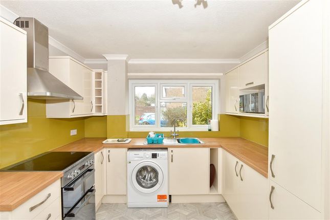 Kitchen/ Breakfast Room