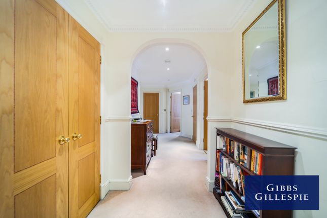 North Park, Gerrards Cross photo 2