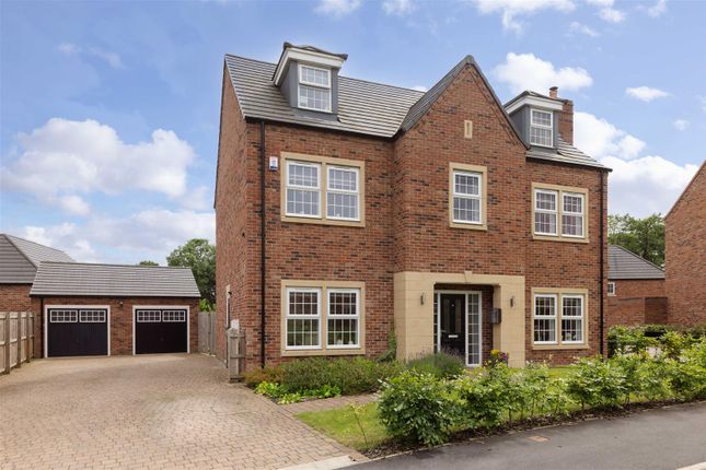 Thumbnail Detached house for sale in Lawnswood Crescent, Adel, Leeds