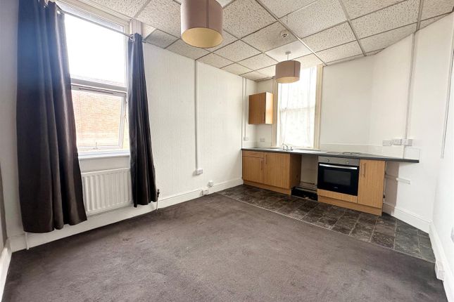 Flat 3, 47, Stourbridge Road, Stourbridge photo 4