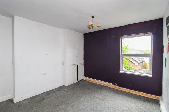7, Belle Vue Road, Wakefield photo 5