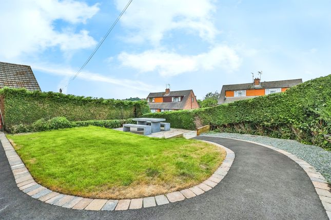 58, Andrews Drive, Nottingham photo 2
