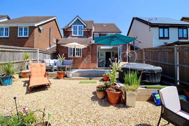 19 Leatherhead Gardens, Southampton photo 4