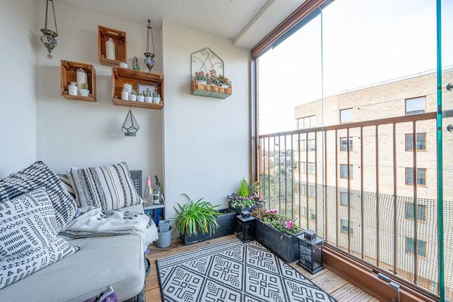 Thumbnail Flat for sale in Kenneth Way, Ealing, London